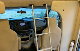 "Tiny" 2019 Thor Motor Coach Freedom Traveler 24HE