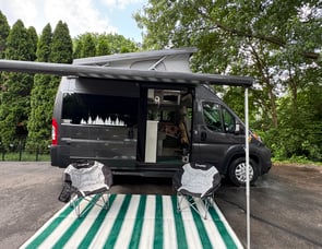 Thor Motor Coach Rize 18A