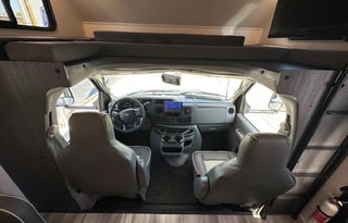 2024 Forest River RV Sunseeker LE 2850SLE, R1087