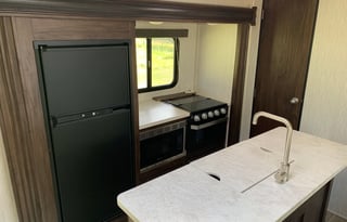 2020 Cherokee 304BH Patriot Edition