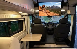 The Roaming Ritz - 2023 Jayco Swift w/ Pop-Top