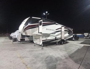 Heartland Bighorn 3575EL