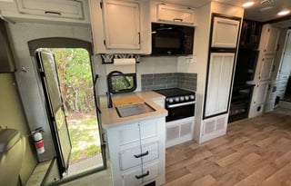 2022 Jayco Greyhawk 30Z