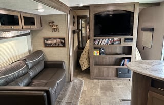 No-Hassle family RV rental, we take care of you!!!