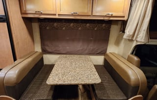 2017 Thor Motor Coach Four Winds 23U