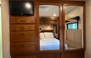 Luxury 2015 Jayco RV - Sleep 6 - Family Road Trip!