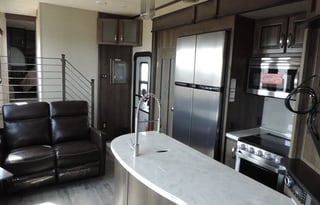 2018 Dutchmen Voltage 4005