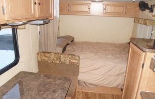 Our Family Fave! Comfy, Bunk Beds, Only 2,725 Lbs!