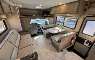 Freelander Luxury Bunk Class C