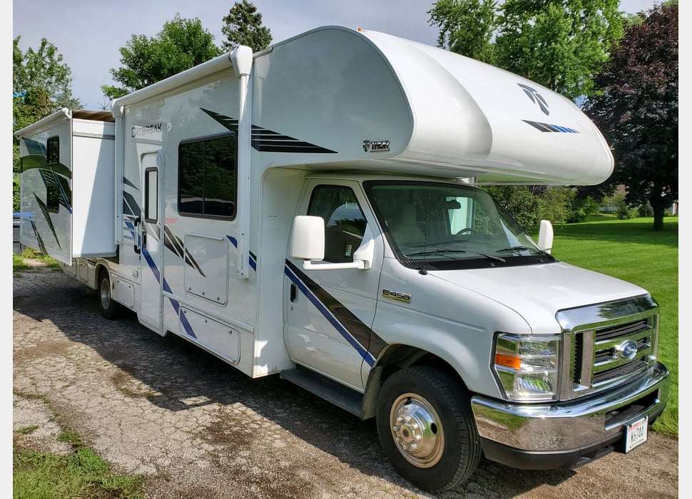 Class C Motor Home rentals in Appleton