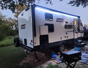 Dutchmen RV Coleman Light 1905BH