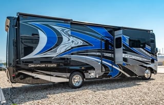 T2022 CONVENIENT & EASY TO DRIVE RV!!! GEORGE TOWN