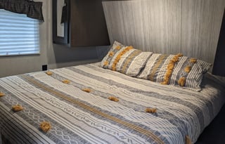 Heartland Pioneer Bunkhouse