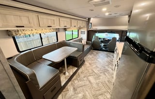 Enjoy a cruise in "CRUZ"! *TAILGATER'S DELIGHT!*