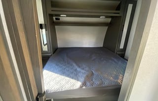 2021 Toy hauler FREE kayak & FREE SUP