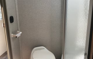 26' travel trailer,  Starlink internet available!