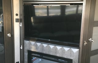 2019 Grand design Momentum 351