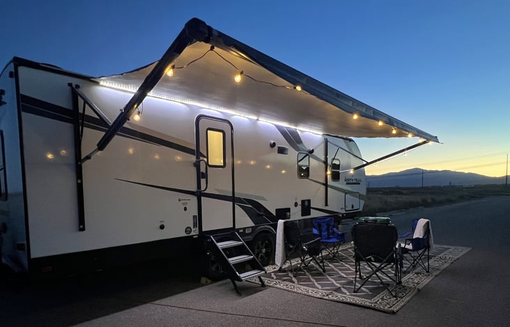 Cozy evenings under the lights—perfect for relaxing after a day of adventure.