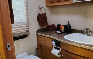 2015 Fleetwood Bounder(Delivery only)