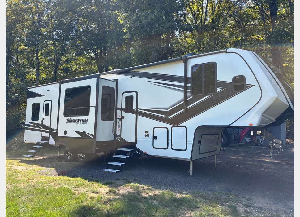 Fifth Wheel rentals in Bristol