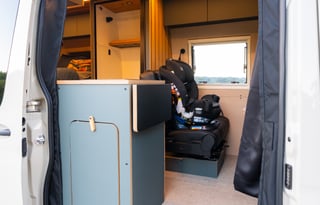 ODYSSEY-Luxury Off Grid Mercedes Sprinter 144 AWD