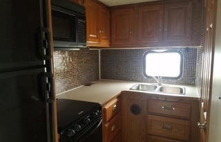 Gulfstream B touring Cruiser with 2 Slides and SOLAR PANEL