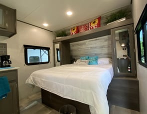 Dutchmen RV Kodiak SE 22SBH