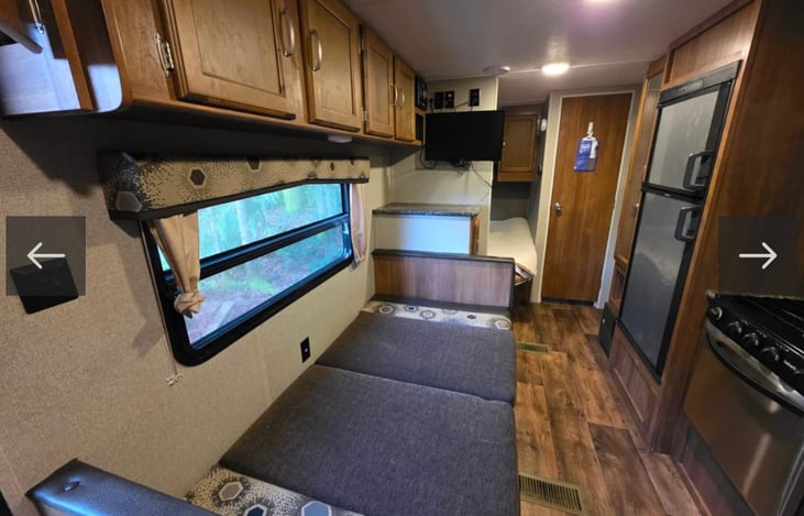 Dinette bed