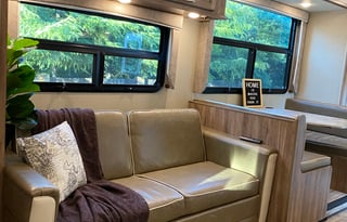 Luxury 2019 Entegra Coach Odyssey 25R