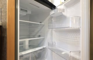 Beautiful luxury RV is Kid and Pet friendly!