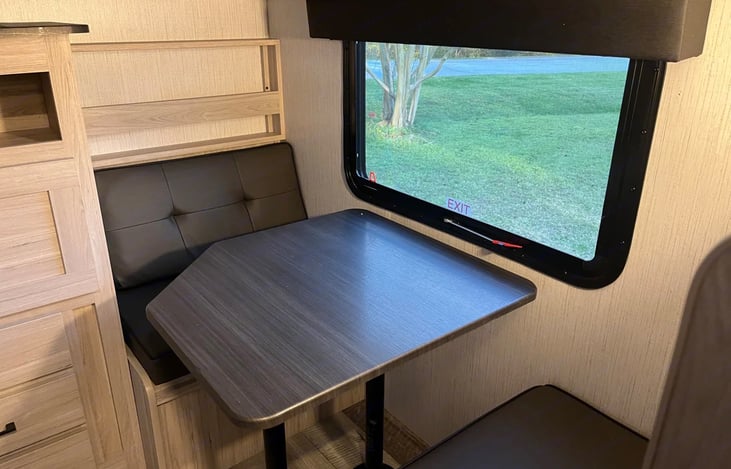 Second dinette in the kids bunkhouse converts to a Twin bed.