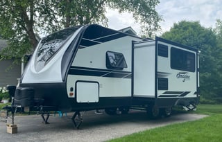 2019 Grand Design Imagine 2400BH