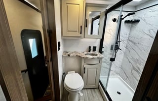 Willow- 2024 Alliance Paradigm 395DS