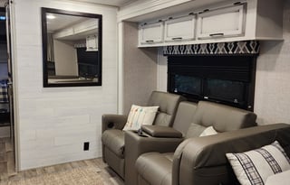 Cozy Cruiser or Lakeside Retreat