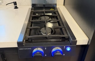 The Wandering Wolf 23 ft Black Label