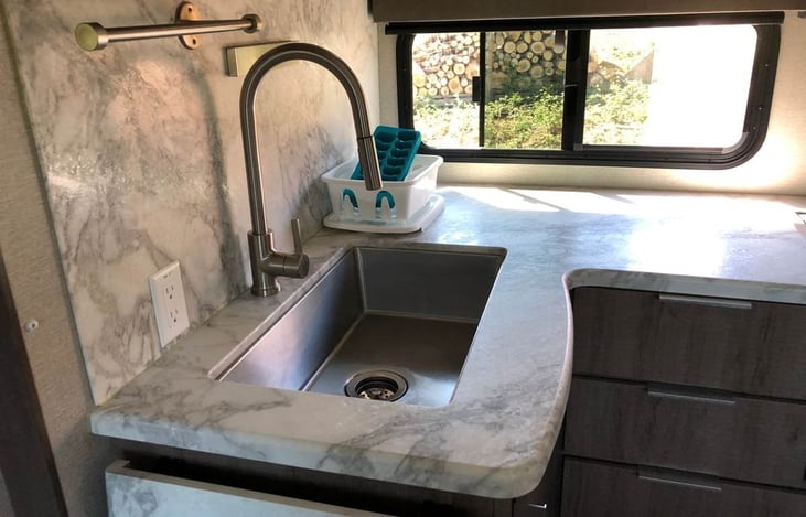Kitchen sink