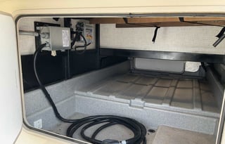 "Right Size" Class A. Sleeps 7 & Easy to Drive