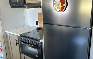 Scott & Shannon’s Cozy Camper