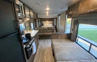 Fully Stocked 2019 Grey Wolf Bunkhouse delivery!