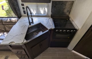 Families up to 10 | Bunkhouse Style | Large Fridge