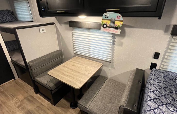 Convertible Dinette
