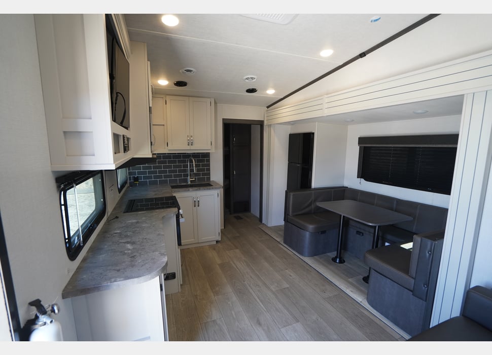 Fifth Wheel rentals in Palmdale