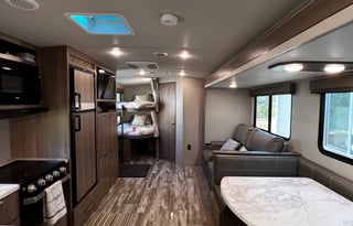 2021 Grand Design Imagine 2800BH