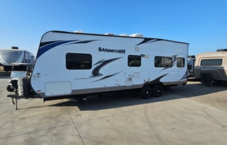 2014 SANDSTORM toy hauler