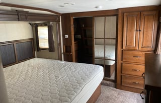 2013 Heartland Bighorn 3260 Elite