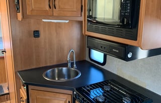 2015 Thor Motor Coach Four Winds 28A