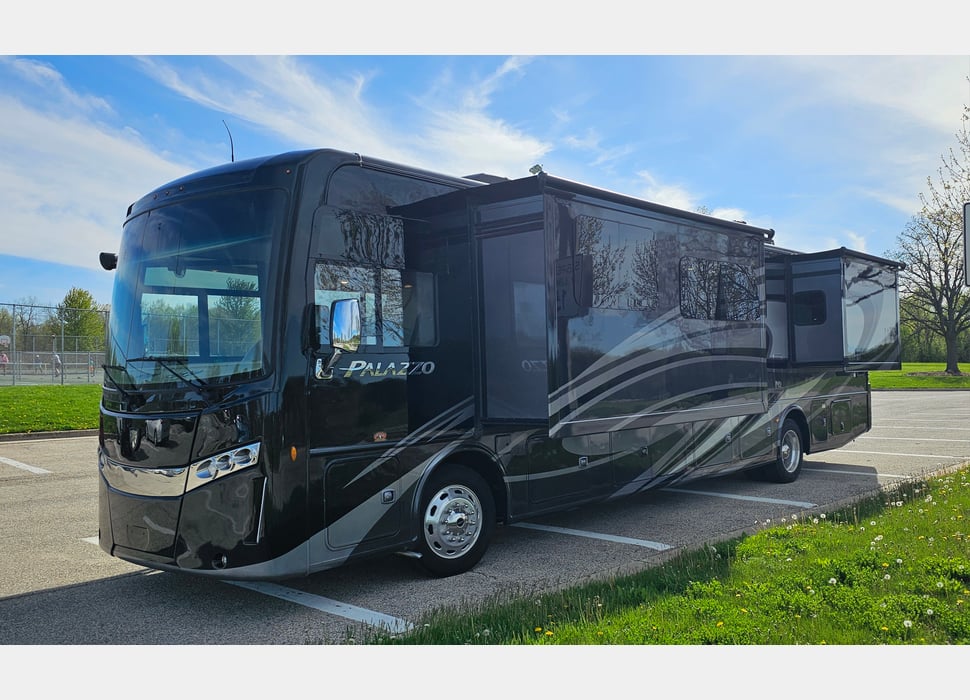 Class A Motor Home rentals in Reeseville