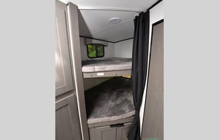 2022 Cruiser Embrace EL252