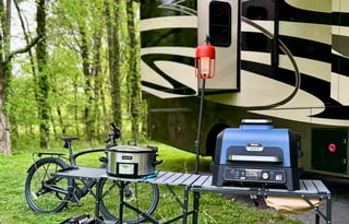 REMODELED, luxury  new interior. DELIVERY ONLY.