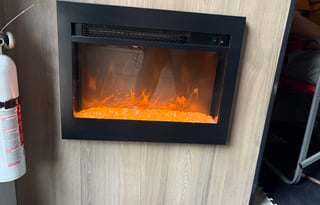 Small Family Camper! Kid friendly/pet friendly